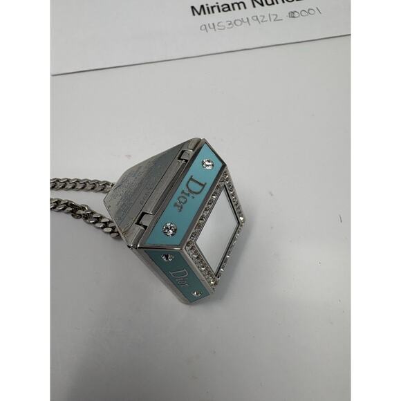 Dior Princess Ring Eye Luminizer 002 – Pink & Mint - Picture 5 of 6